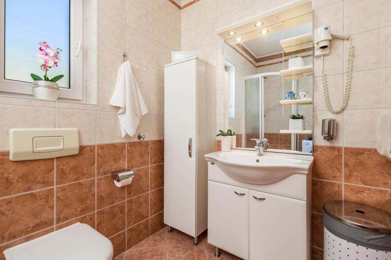 Light Summer Apartment With A Swimming Pool Opatija Exteriér fotografie
