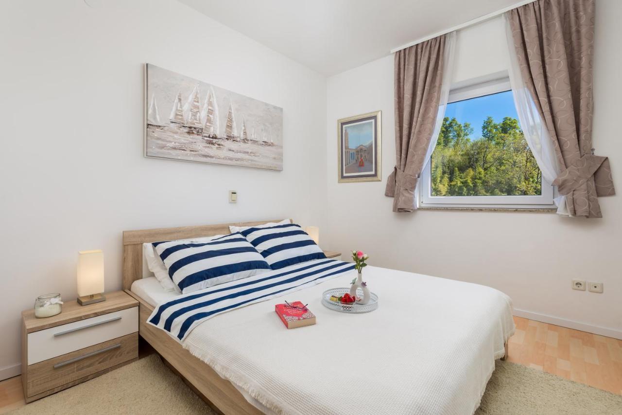 Light Summer Apartment With A Swimming Pool Opatija Exteriér fotografie