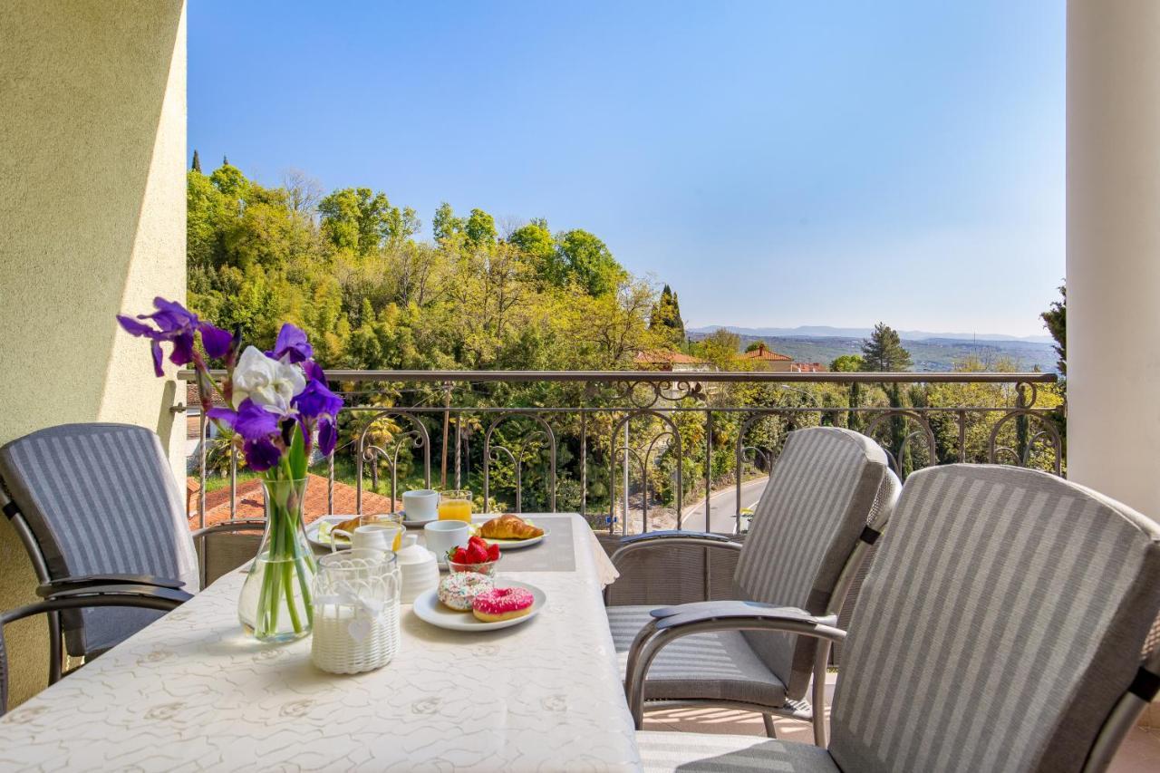 Light Summer Apartment With A Swimming Pool Opatija Exteriér fotografie
